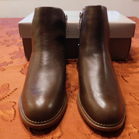 Franco Sarto Brown Leather Happily Booties - New W/Box - Picture 2 of 7
